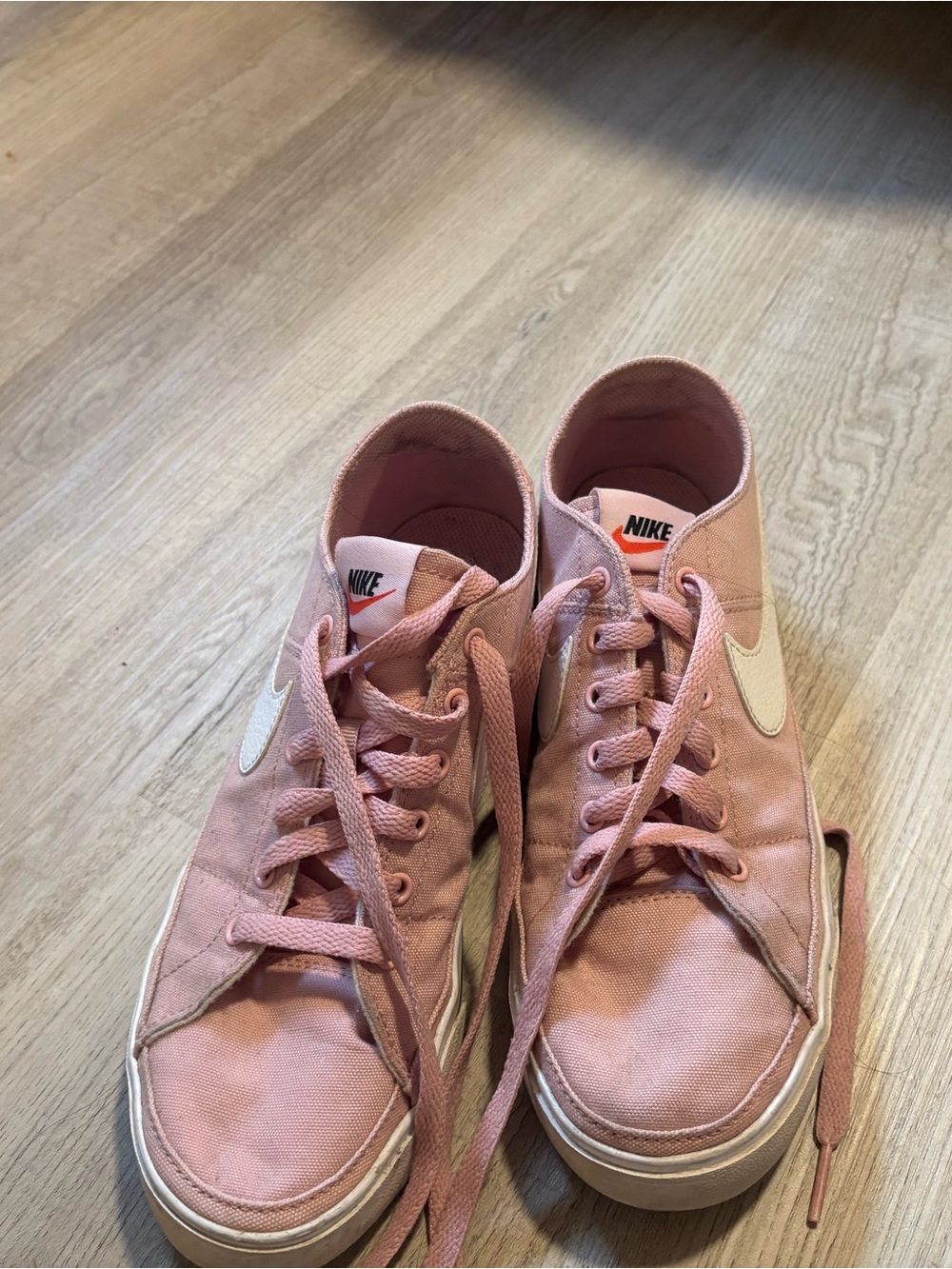 Nike Women’s Pink Low-Top Canvas Sneakers with White Swoosh - Picture 2 of 3
